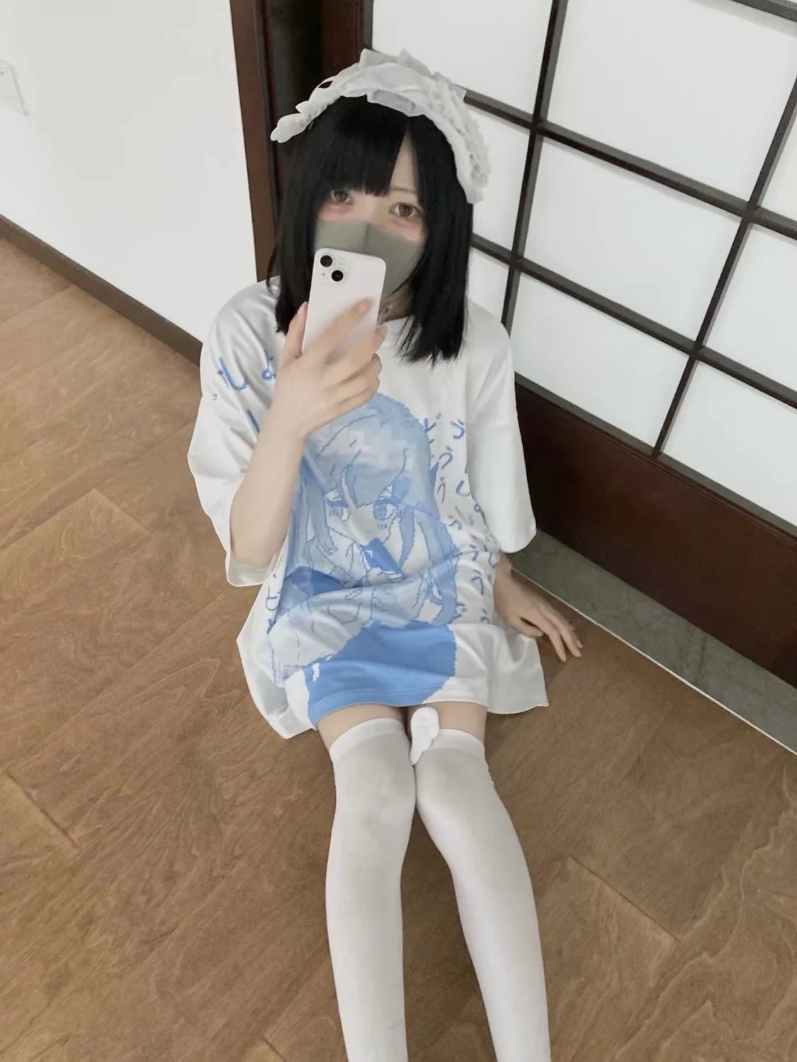 Y2K Japanese Anime Print Tee - Kawaii Aesthetic Short Sleeve