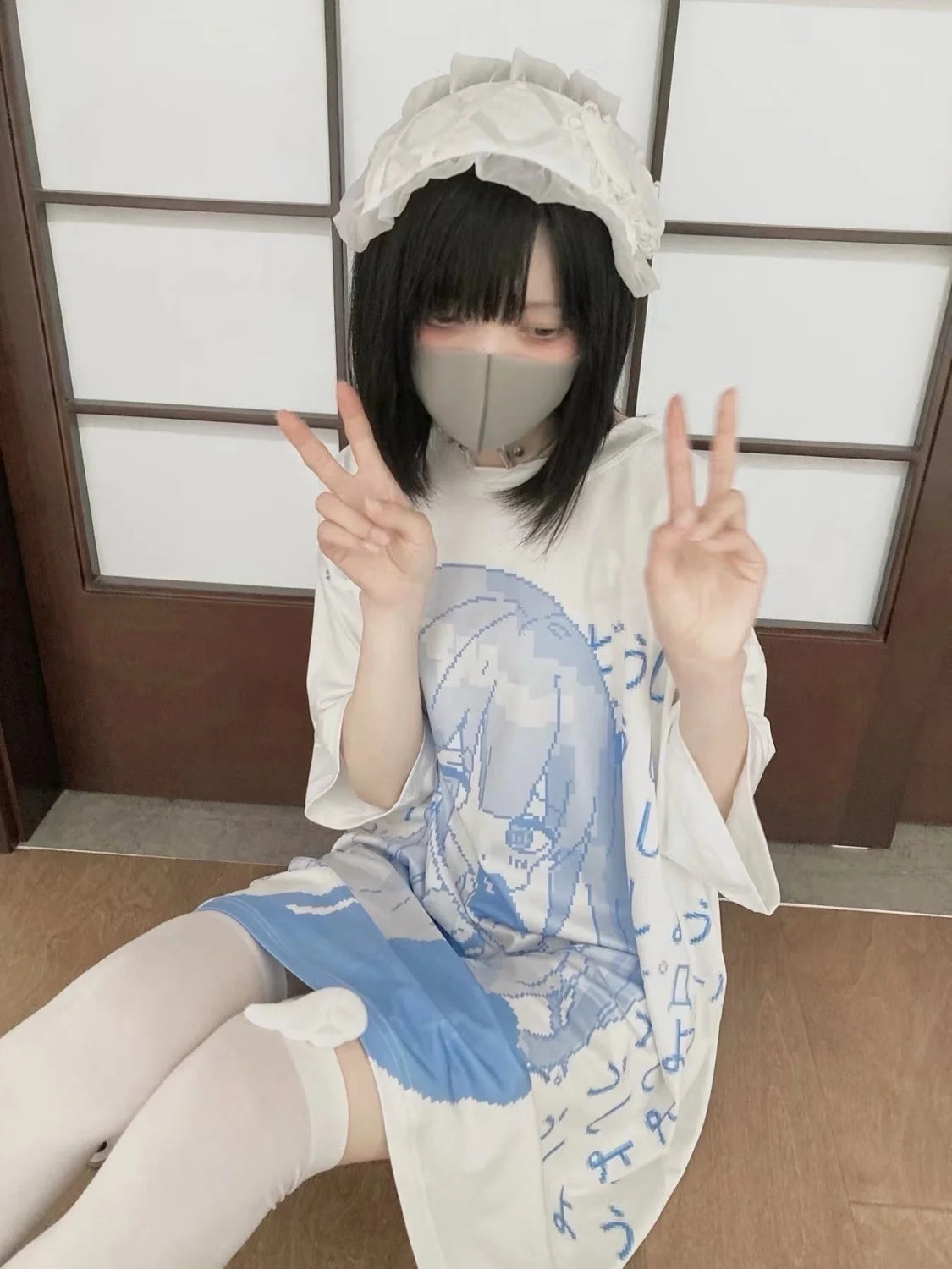 Y2K Japanese Anime Print Tee - Kawaii Aesthetic Short Sleeve